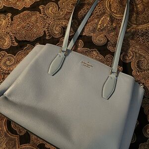 Kate Spade shoulder bag.